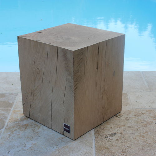 Tabouret contemporain - KUB BRASERO - en chêne / piètement central / de jardin