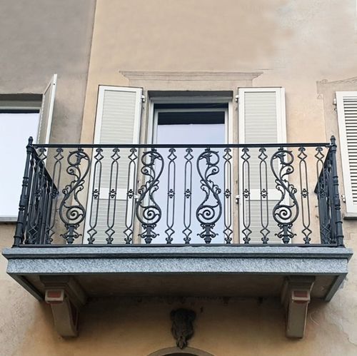 Garde-corps en fonte - BR 18 - Ghisarredo - de type balustrade / d'intérieur / d'extérieur