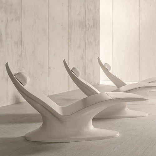 Bain de soleil contemporain - ONE PLUS - Sommerhuber - en cuir / en céramique / de piscine