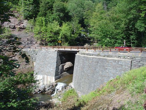 Pont en béton armé - HORSESHOE  - The Fort Miller Co. - à poutres / routier / préfabriqué