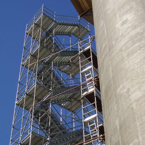 Escalier droit - MP EMERGENCY - Pilosio - à marches en métal / en métal / pour chantier