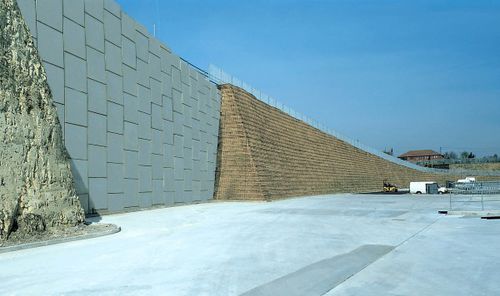 Mur de soutènement en béton - Phi Group - modulaire