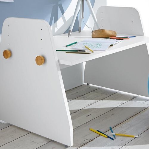 Bureau sur pied - MINIMO - NOW! By Hülsta - contemporain / en bois laqué / droit