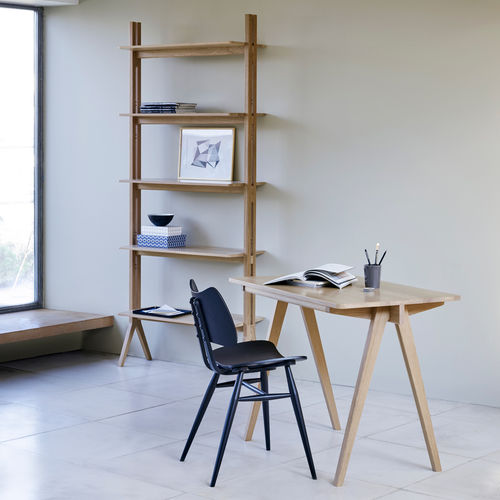 Bureau contemporain - PERO - ercol - en chêne