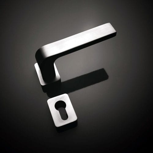 Poignée de porte - PROMO - M&T 1997, a.s. - en inox / contemporaine