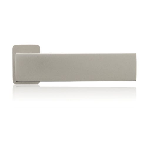 Poignée pour porte en métal - ENTERO - M&T 1997, a.s. - en inox / contemporaine