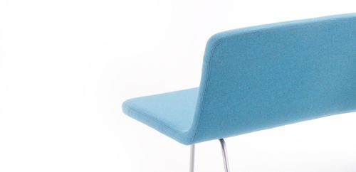 Banquette contemporaine - BREAK - LK Hjelle - avec piètement en métal / avec dossier / bleue