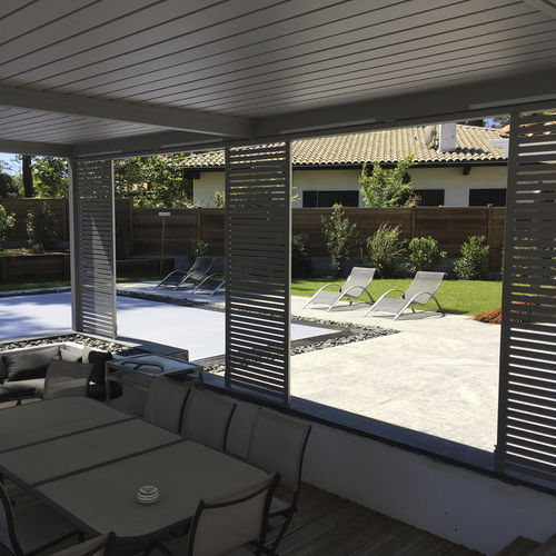 panneau de protection solaire en aluminium - AXIUM solutions aluminium