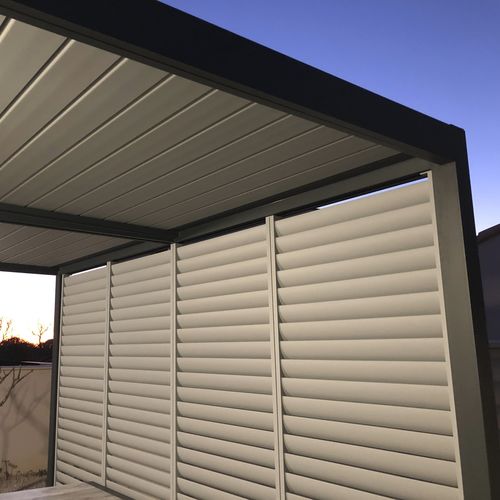Brise-vue à lames - AXIUM solutions aluminium - en aluminium