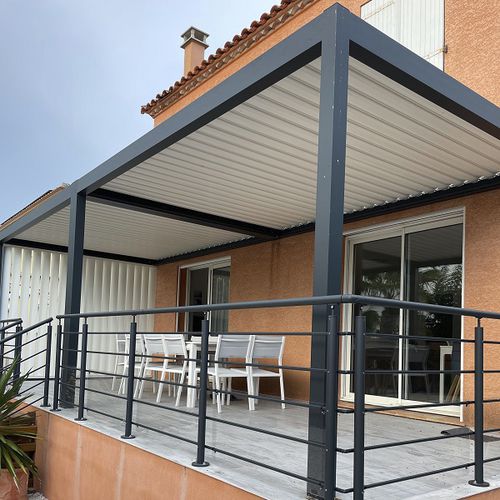 pergola autoportée - AXIUM solutions aluminium