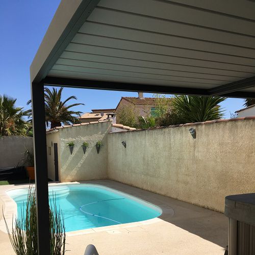 Pergola autoportée - SPR02 3x3m - AXIUM solutions aluminium - en aluminium extrudé / en aluminium thermolaqué / à lames orientables