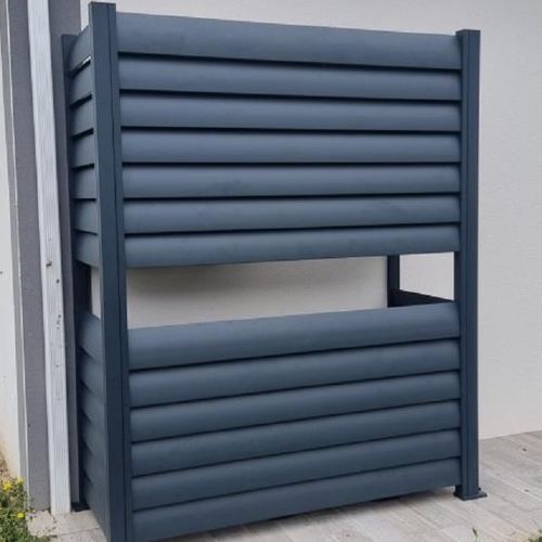 Cache climatiseur en aluminium peint - AXIUM solutions aluminium - gris / à lames