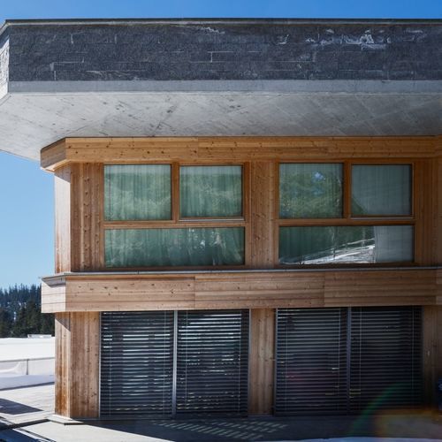 Brise-soleil en aluminium - MV 90 - Schenker Stores - pour façade / vertical / orientable motorisé