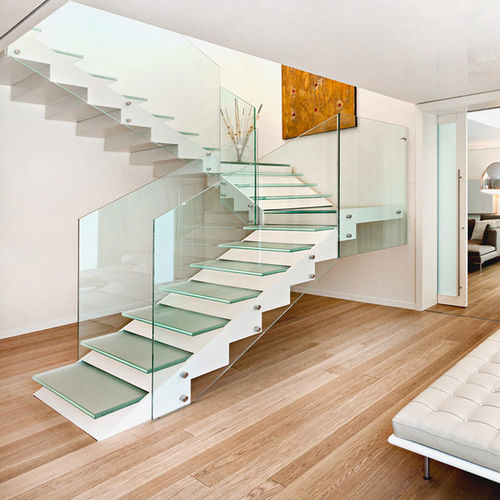 Escalier demi-tournant - VISTA PROJECT - Officine Sandrini - à marches en verre / contemporain / à limon latéral