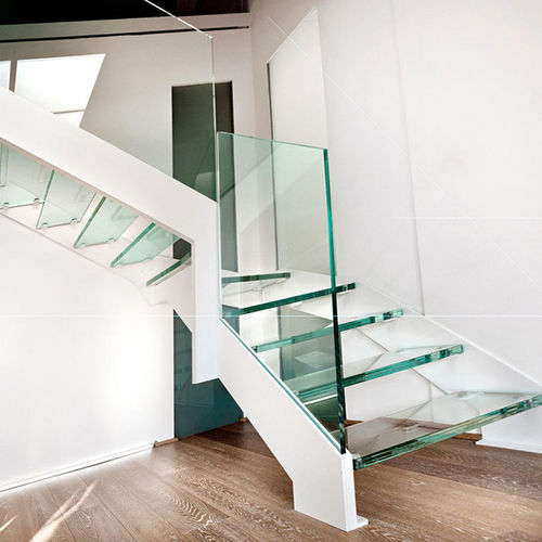 Escalier quart tournant - VISTA FASCIA - Officine Sandrini - à marches en verre / structure en métal / contemporain