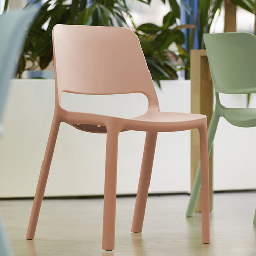 Chaise contemporaine - MAIKE - SOKOA - d'extérieur / d'intérieur / en polypropylène