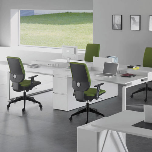 Chaise de bureau contemporaine - TERTIO T - SOKOA - en résille / avec piètement en métal / tapissée