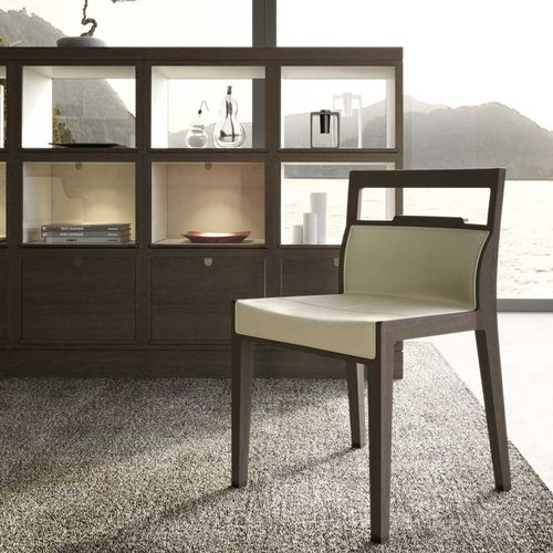 Chaise contemporaine - MERA  - DIMENSIONE CHI WING LO - d'intérieur / en tissu / en cuir