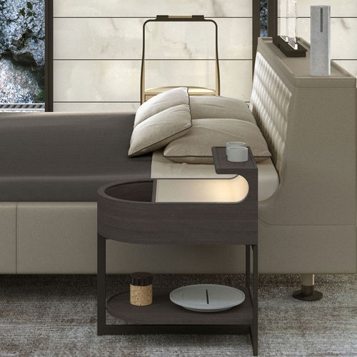 Table de chevet contemporaine - PLAI - DIMENSIONE CHI WING LO - en chêne naturel / en sucupira / en cuir