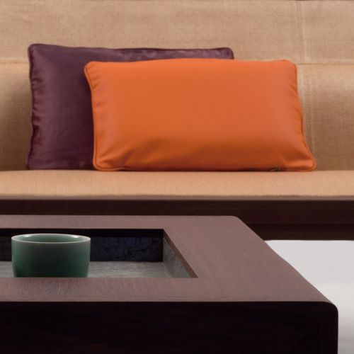 Coussin pour canapé - KEFI  - DIMENSIONE CHI WING LO - rectangulaire / uni / résidentiel