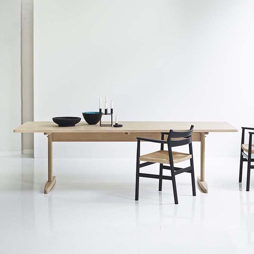 Table contemporaine - SHAKER - DK3 - en chêne / en bois massif / en MDF