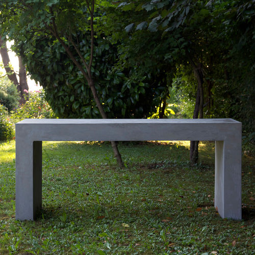 Table contemporaine - BASIC.8 - LOVECEMENT - en fibro-ciment / avec piètement en béton fibré / rectangulaire