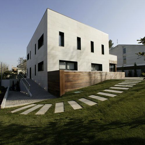 Maison préfabriquée - HDS : SANT CUGAT - HORMIPRESA - écologique / contemporaine / à 2 étages