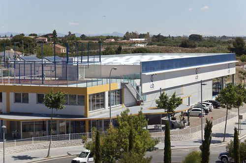 Bâtiment préfabriqué - PADEL CAMBRILS - HORMIPRESA - en béton / pour installation sportive / contemporain