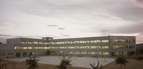 Bâtiment préfabriqué - ATENEU INSTRUCTIU - HORMIPRESA - en béton / pour école / contemporain
