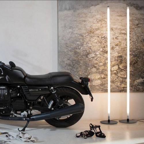 Lampe sur pied - ACCIPICCHIO - KARMAN - en verre / en polyéthylène / contemporaine