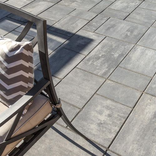 Pavé en pierre - TREO® SMOOTH - UNILOCK - d'extérieur / de piscine / de terrasse