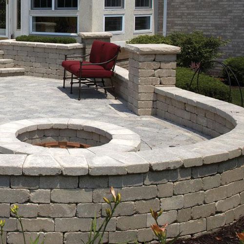 Bloc de béton plein - OLDE QUARRY® - UNILOCK - pour clôture de jardin / pour pilier / pour marche