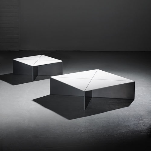Table basse contemporaine - FOLD  - ISOMI - en Solid Surface / carrée / modulable