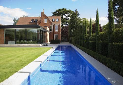 Piscine couloir de nage - BESPOKE - GUNCAST SWIMMING POOLS - d'extérieur / enterrée / en béton