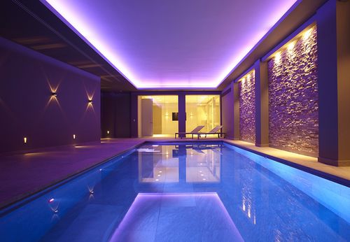 Piscine d'intérieur - PRINCEDALE ROAD - GUNCAST SWIMMING POOLS - pour hôtel / enterrée / en béton