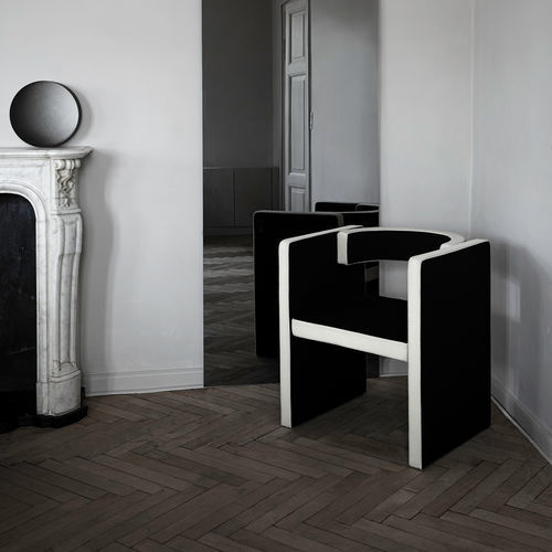 Chaise contemporaine - NOVEL - Friends & Founders - d'intérieur / en tissu / en cuir