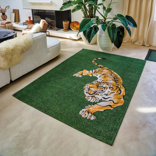 Tapis contemporain - GREEN ON FIRE - Louis De Poortere - à motif animalier / en polyester / en PES
