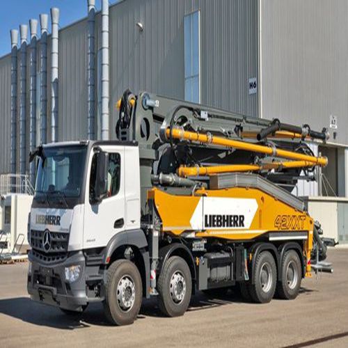 Pompe à béton mobile - 42 XXT - Liebherr  - montée sur camion
