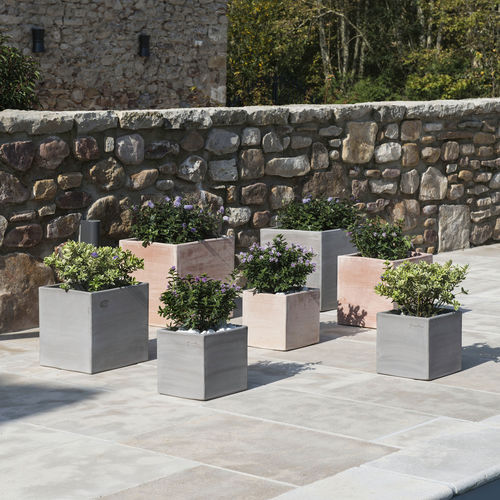 Pot de jardin en terracotta - CC - Poterie Goicoechea - carré