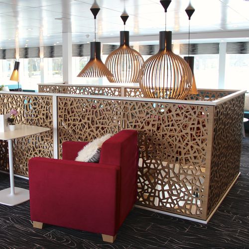 Garde-corps en MDF - CRUISE SHIP ELBE PRINCESSE CROISI EUROPE - Bruag Design Factory AG - à panneaux / d'intérieur / pour escalier
