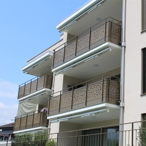 Balcon à panneaux - CELLON - MULTIPLE DWELLING HAFNER SCHAAN - Bruag Design Factory AG - MDF / en HPL