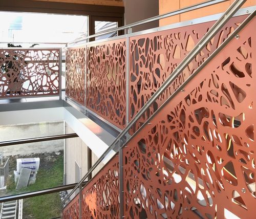 Balcon à panneaux - CELLON - MFH POSTSTRASSE - Bruag Design Factory AG - en HPL