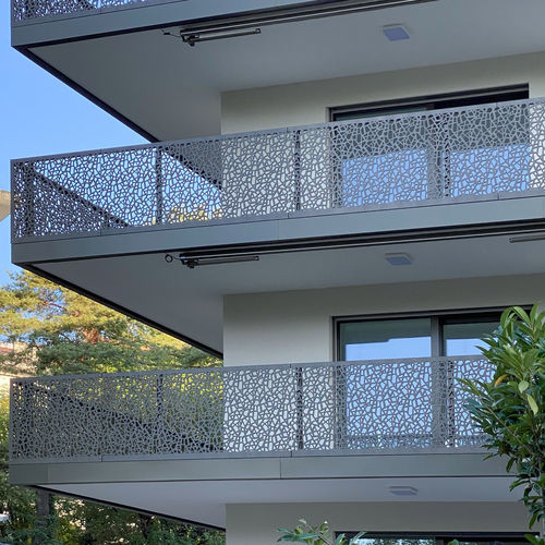 Garde-corps en HPL - CELLON - Aff. 446 - Bruag Design Factory AG - à panneaux / d'extérieur / pour balcon