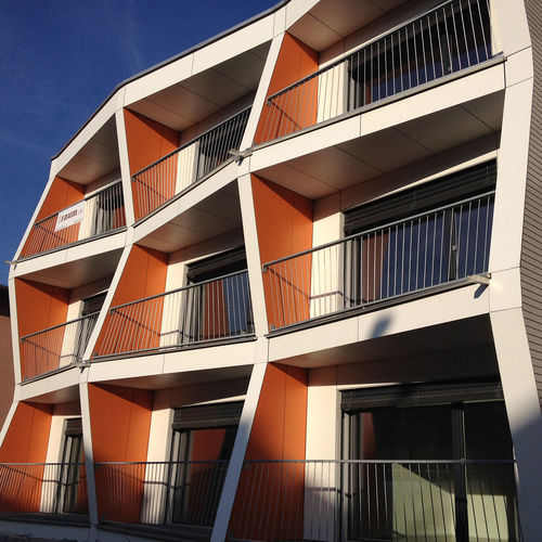 Bardage pour façade ventilée - CELLON - UNUS KREUZLINGEN - Bruag Design Factory AG - en panneaux / en HPL / lisse