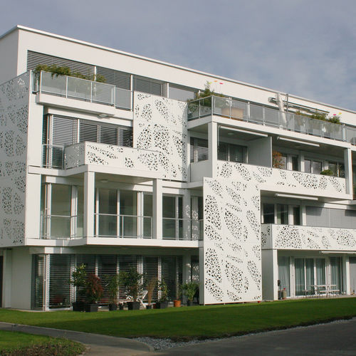 Garde-corps en MDF - CELLON - USFANG ERMATINGEN - Bruag Design Factory AG - en HPL / à panneaux / d'extérieur
