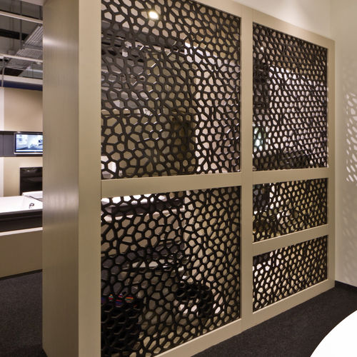 Panneau décoratif pour cloison - SHOWROOM FRITZ HOLTER GESMBH - Bruag Design Factory AG - MDF / perforé