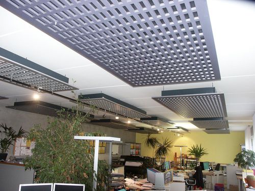 Panneau acoustique pour faux-plafond - OFFICE PEZAG AG BISCHOFSZELL - Bruag Design Factory AG - en fibre de bois / rectangulaire / perforé
