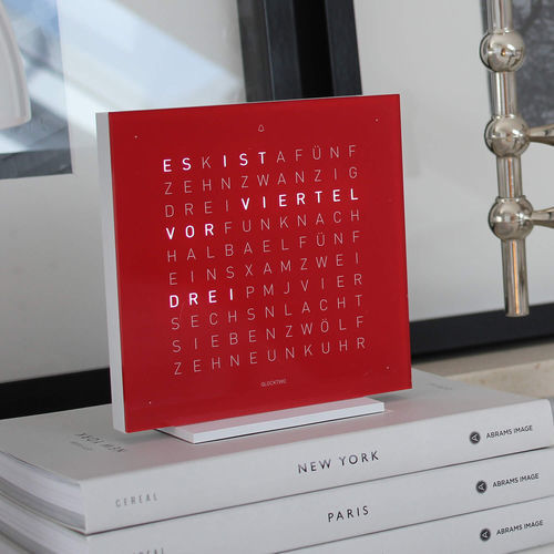 Horloge contemporaine - CHERRY CAKE - qlocktwo - de table / à affichage digital LCD / professionnelle