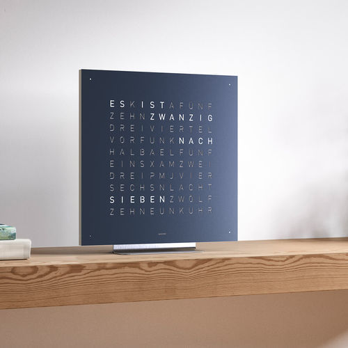 Horloge contemporaine - MIDNIGHT - qlocktwo - de table / à affichage digital LCD / professionnelle