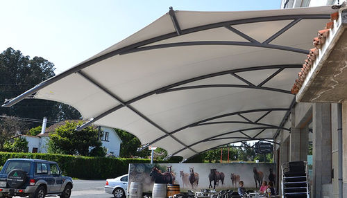 Structure tendue sur ossature métallique - AL PASO - Eugreb Invest - pour marquise / avec membrane en pvc / pour restaurant
